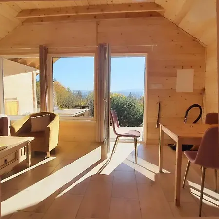 Podbucznik 4 Polica 木屋 *