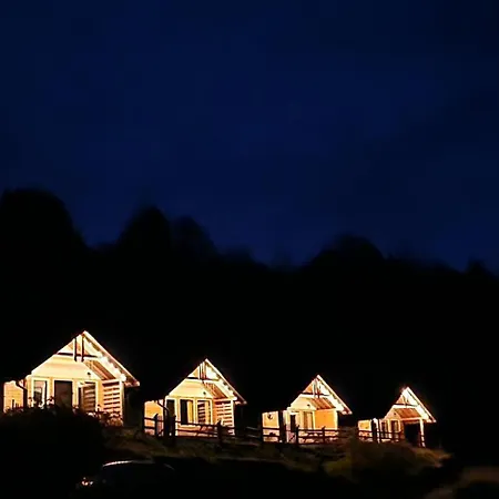 Podbucznik 4 Polica Chalet