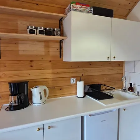 Podbucznik 4 Polica Chalet